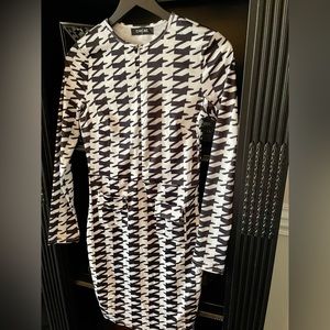 🖤🤍Adorable Dress size Small made by Chic Me